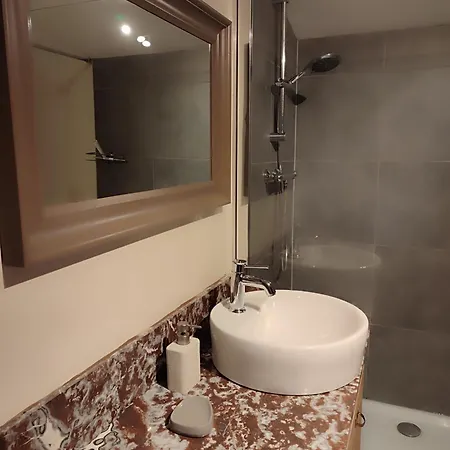 Tatil Evi La Croisee Des Champs, Entre Durbuy Et La Roche En Ardenne Érezée