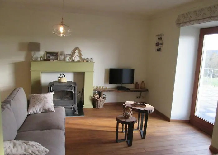 La Croisee Des Champs, Entre Durbuy Et La Roche En Ardenne